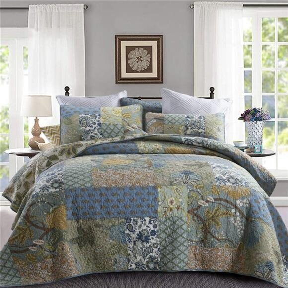California King Quilt Set - Bohemian Farmhouse Patchwork Floral Pattern